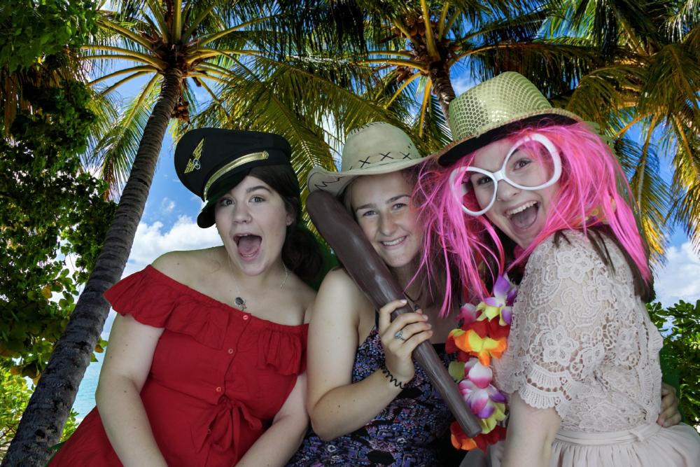 Ash and Lauren's wedding  | View more photos from the event at gallery.myphotoboothexperience.co.uk/u/MyPhotoBoothExperienceLtd/Ash-and-Laurens-wedding